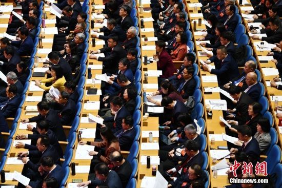 1月19日，中国人民政治协商会议第十三届山东省委员会第三次会议在济南开幕。